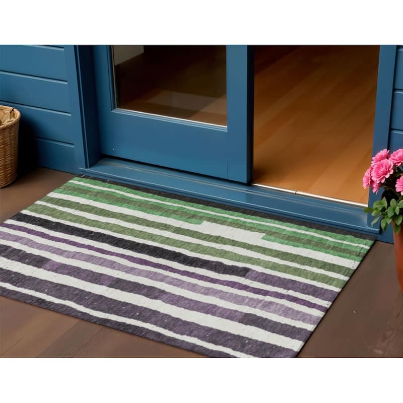 HomeRoots Striped Transitional Rectangle Outdoor Rug - 3' x 5'