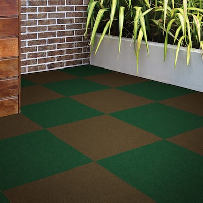 Foss Floors Grizzly Grass 24"x24" Peel and Stick Indoor/Outdoor Carpet Tiles 15/Box