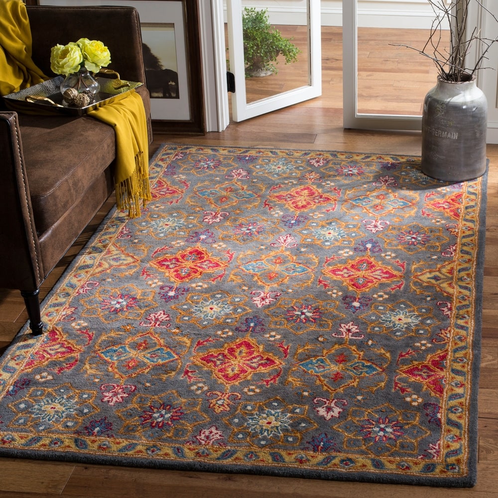 SAFAVIEH Handmade Heritage Liive Traditional Oriental Wool Rug