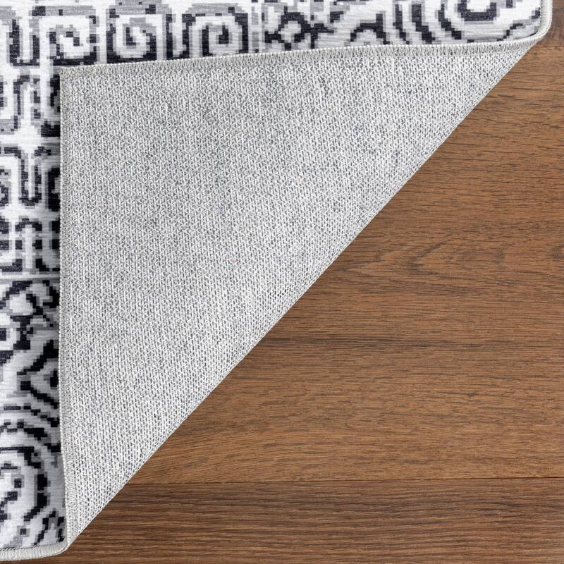 Nuloom Reya Transitional SplashGuard Machine Washable Area Rug