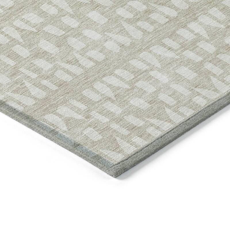 Machine Washable Indoor/ Outdoor Contemporary Imprints Chantille Rug