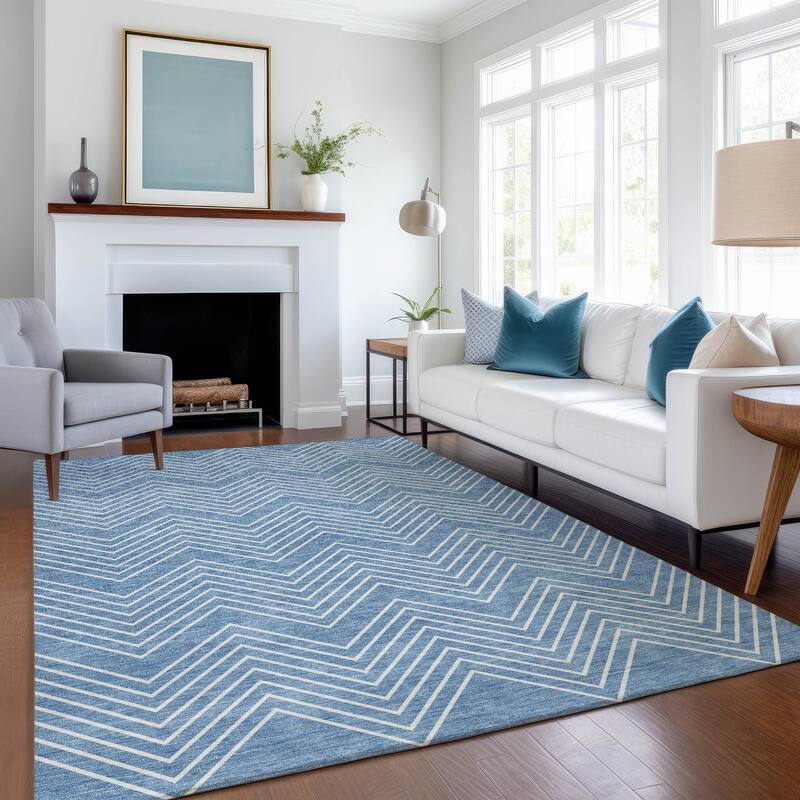 Machine Washable Indoor/ Outdoor Modern Chevron Chantille Rug