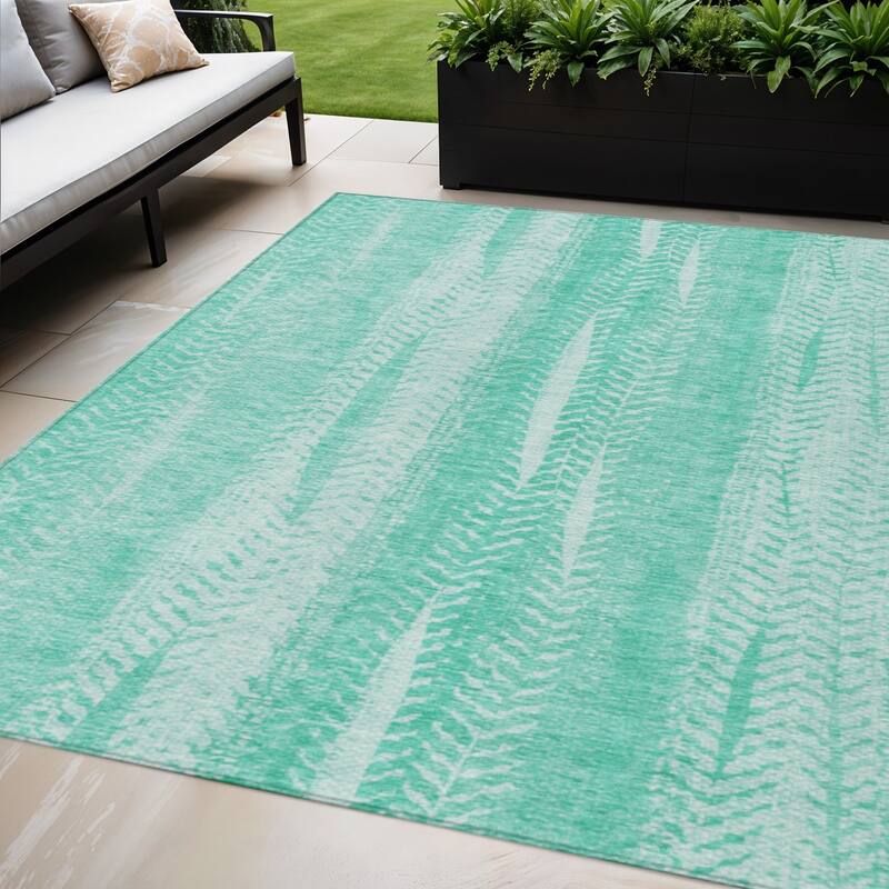 HomeRoots Botanical Leaves Transitional Rectangle Outdoor Rug - 5' X 8'