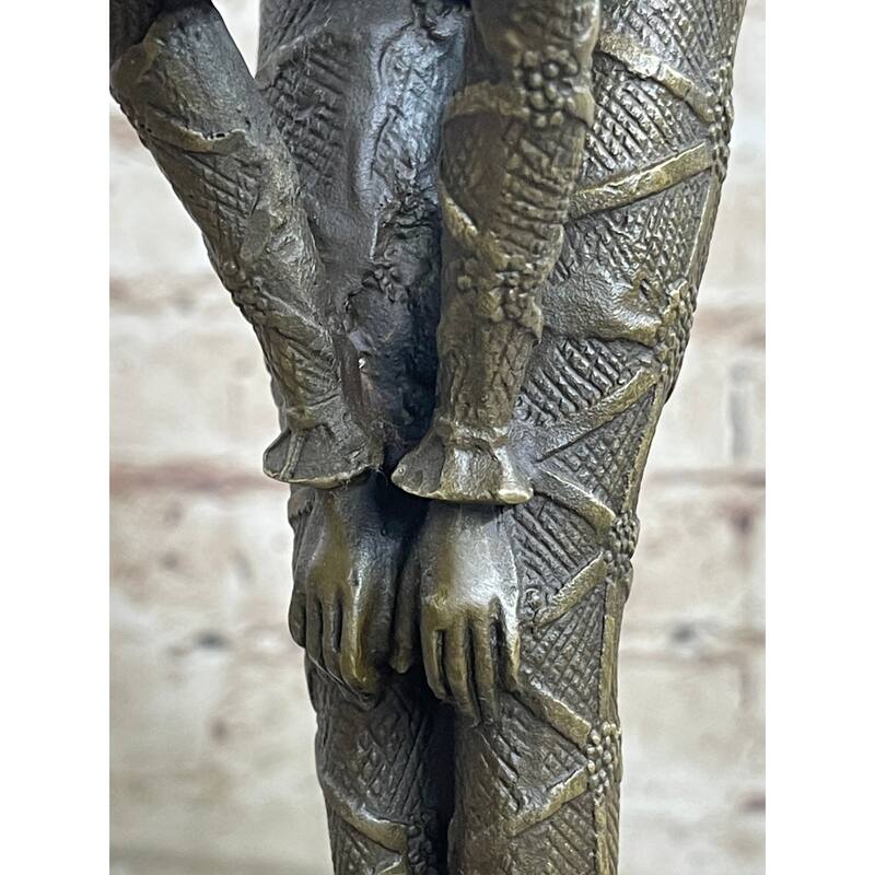 Signed~Chiparus~Alluring Woman In Seductive Pose Bronze Sculpture Statue Figure