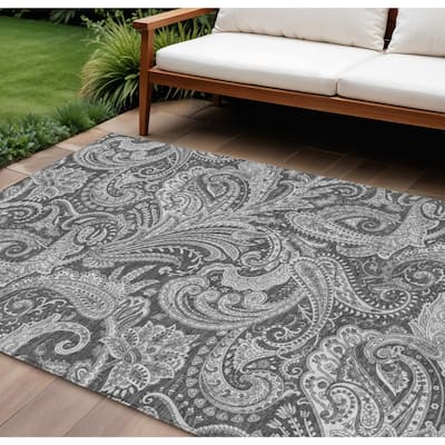 HomeRoots Paisley Transitional Rectangle Outdoor Rug