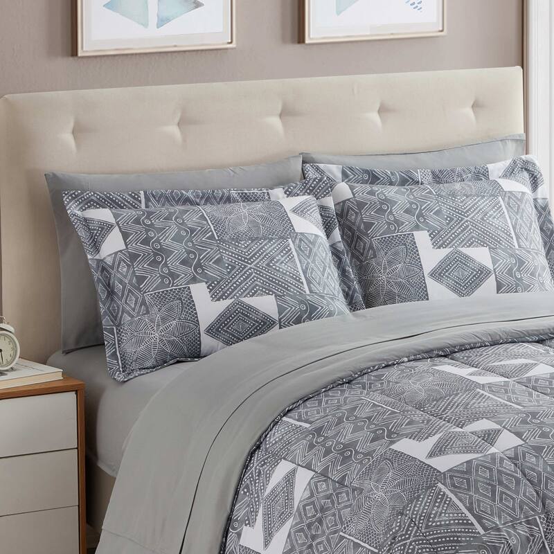 7-Piece Printed Bed in a Bag Comforter and Sheet Sets
