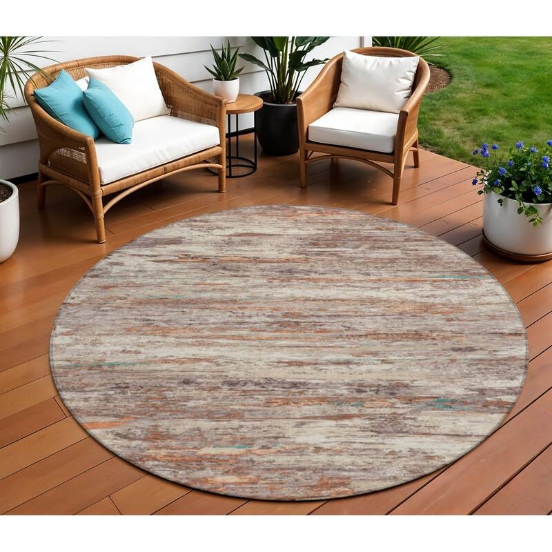 HomeRoots Abstract Transitional Rectangle Outdoor Rug - 8' Round