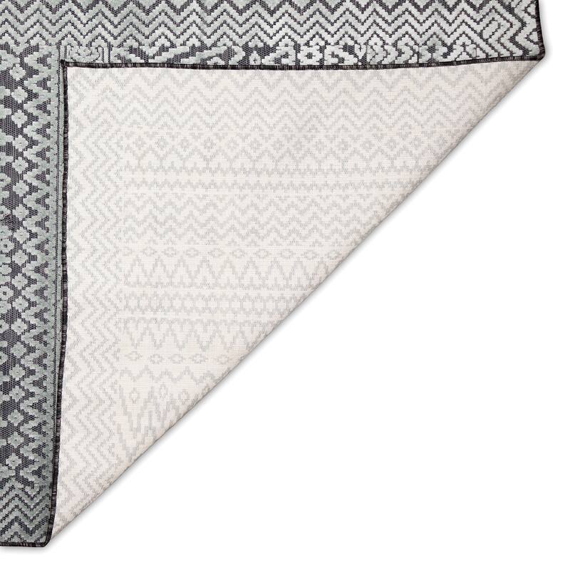 Liora Manne Canyon Tribal Stripe Indoor/Outdoor Rug