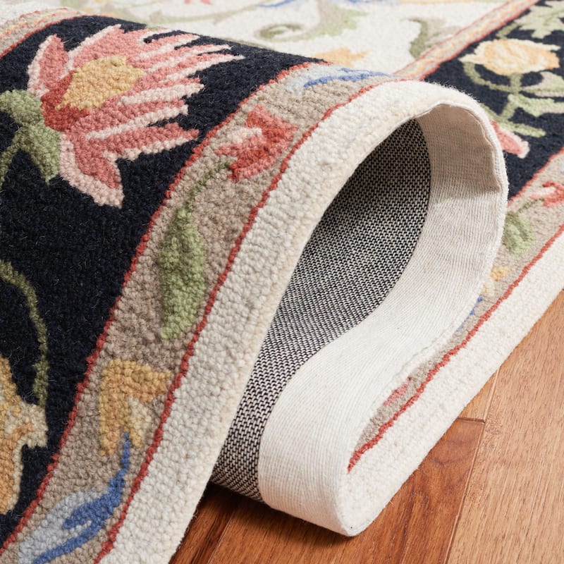 SAFAVIEH Handmade Chelsea Mahvash Floral Wool Rug