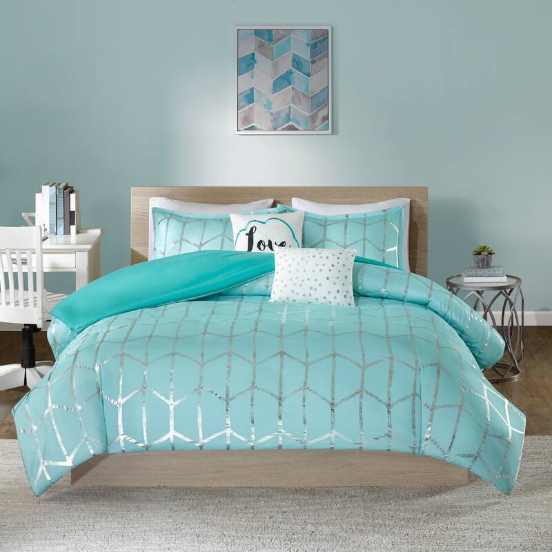 Intelligent Design Khloe Metallic Printed Duvet Cover Set