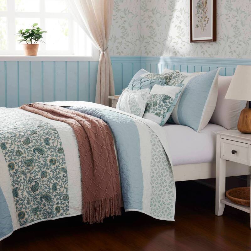 Madison Park Vanessa 6 Piece Cotton Percale Quilt Set with Throw Pillows