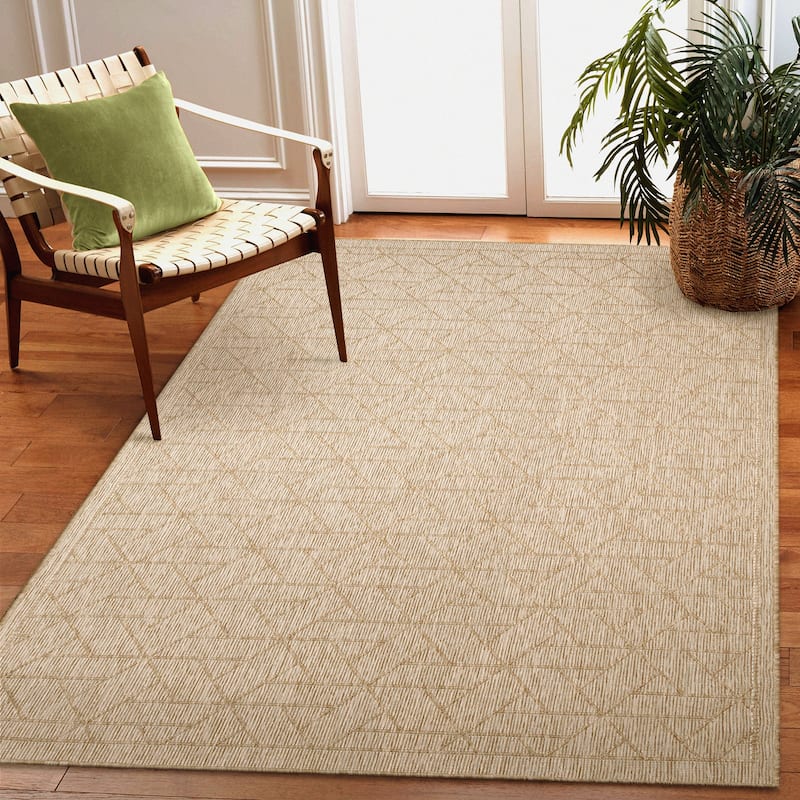 Liora Manne Carmel Pyramid Indoor/Outdoor Rug