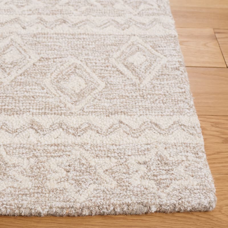 SAFAVIEH Handmade Micro-Loop Kobie Wool Rug