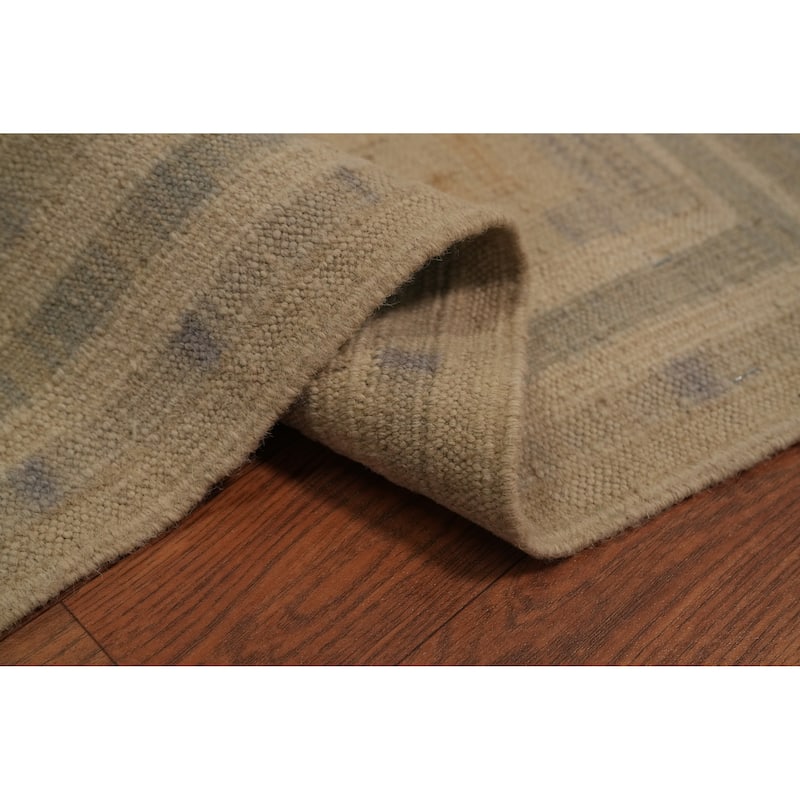 Hand Woven Southwestern Wool Beige Geometric Area Rug - 5' 10'' X 3' 10''