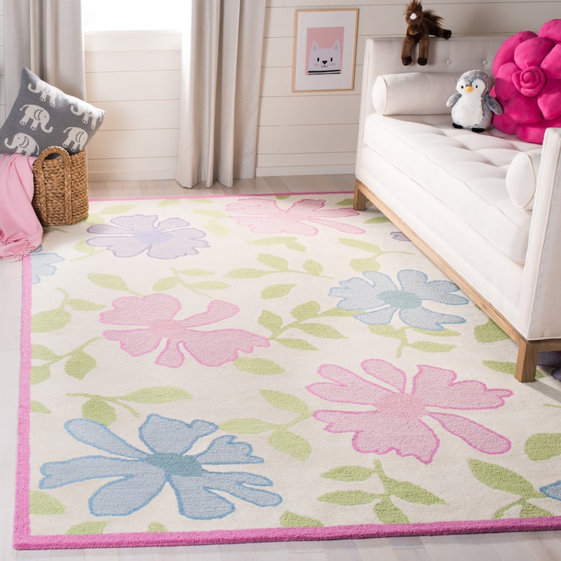 SAFAVIEH Handmade Kids Clarisa Wool Rug - 6' x 9' - Ivory/Pink