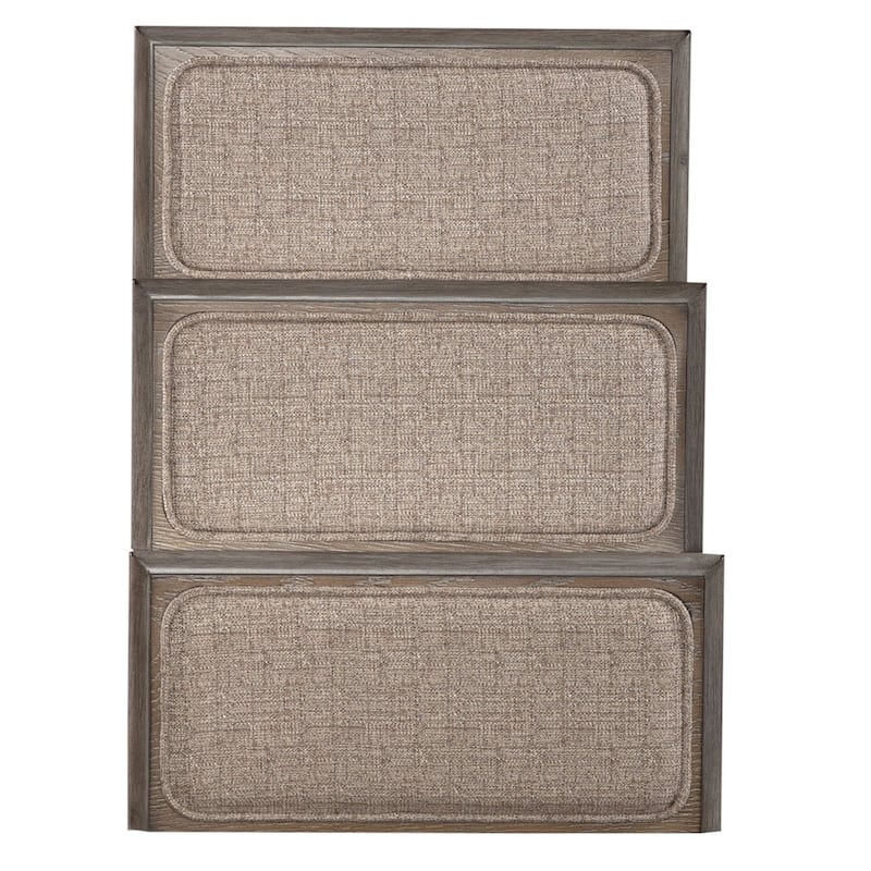 Magnolia Manor Antique White & Weathered Bark Pet Steps - Antique White - Width 18" x Depth 24" x Height 18"