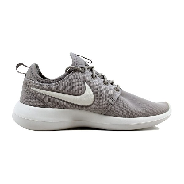 roshe two womens