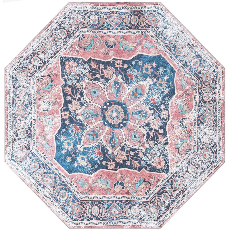 Traditional Tira Collection Area Rug