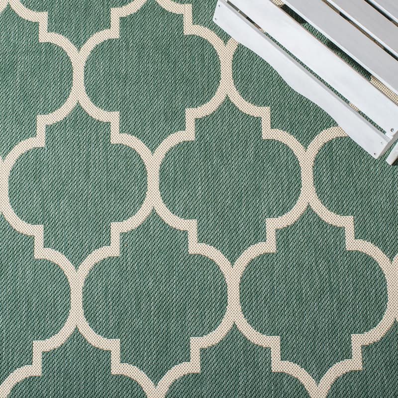 SAFAVIEH Courtyard Kathy Indoor/ Outdoor Waterproof Patio Backyard Rug