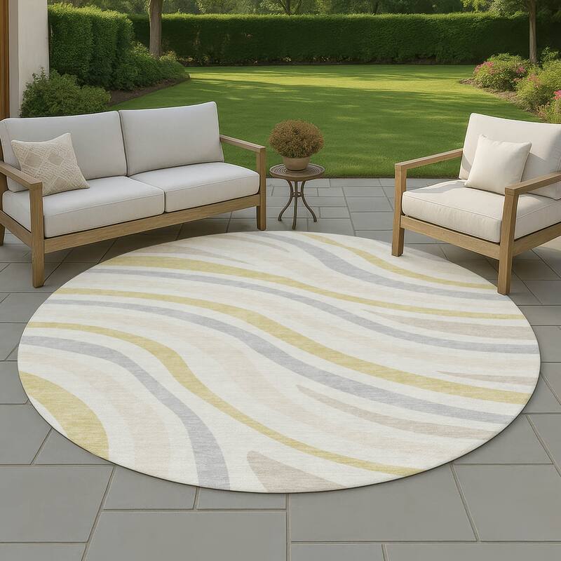 Machine Washable Indoor/ Outdoor Traditional Mimi Chantille Rug - Ivory - 8' x 8'