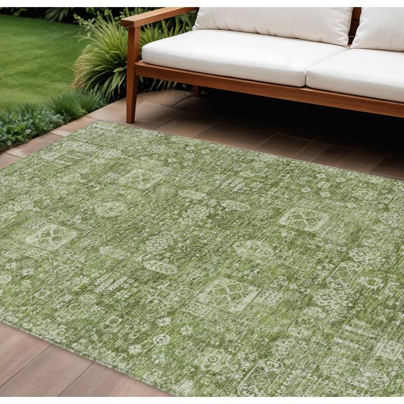 HomeRoots Oriental Transitional Rectangle Outdoor Rug - 9' X 12'