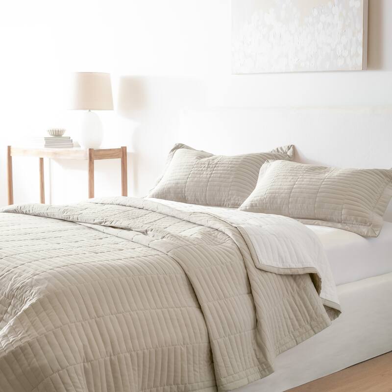 Jennifer Adams Codora 3pc. Wrinkle-Resistant Reversible Coverlet Set - Linen/White - King - 3 Piece