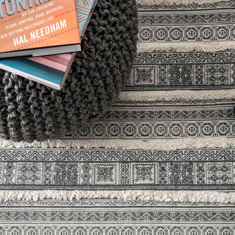 Nuloom Rasmus Greek Frieze Stripes Area Rug