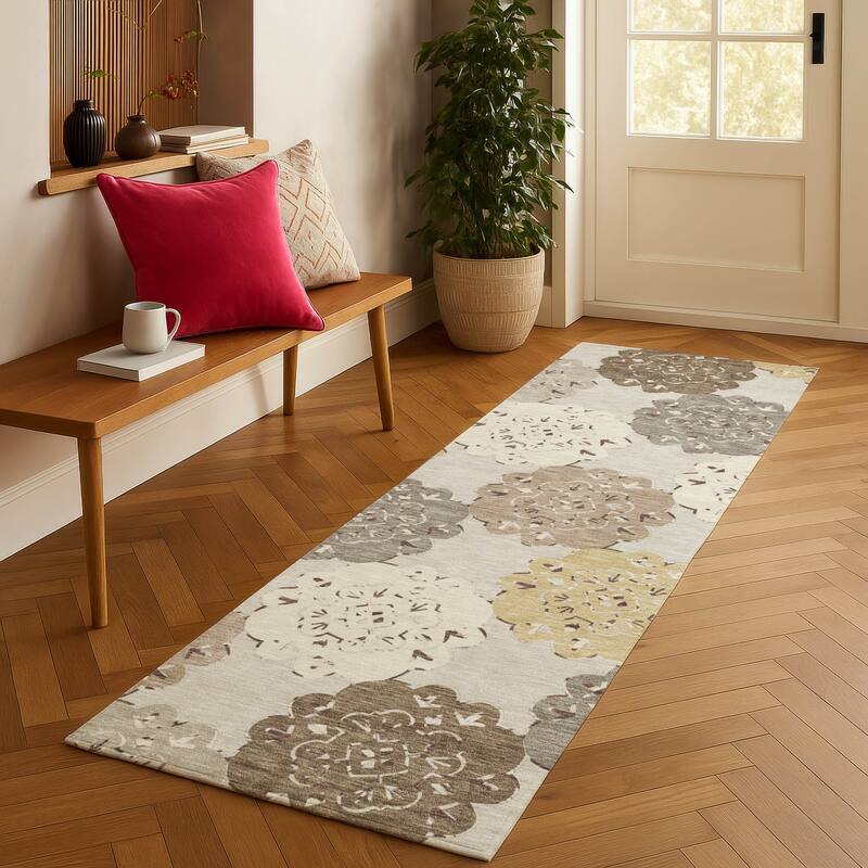 Machine Washable Indoor/ Outdoor Global Motif Chantille Rug