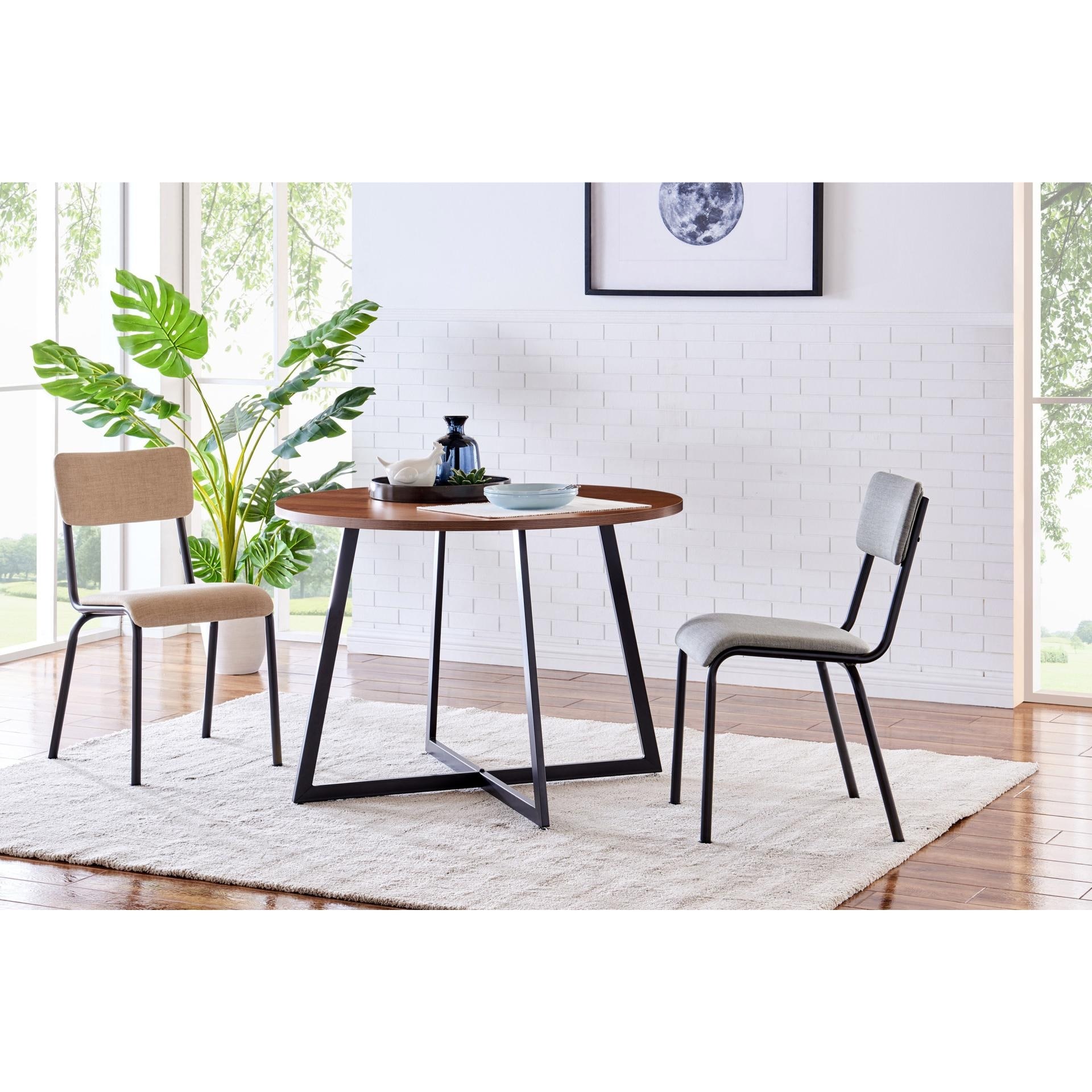 NPD Furniture Courtdale 41.5" Round Table