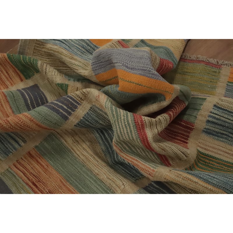 Hand Woven Southwestern Wool Multi-Colored Geometric Area Rug - 8' 10'' X 5' 11''