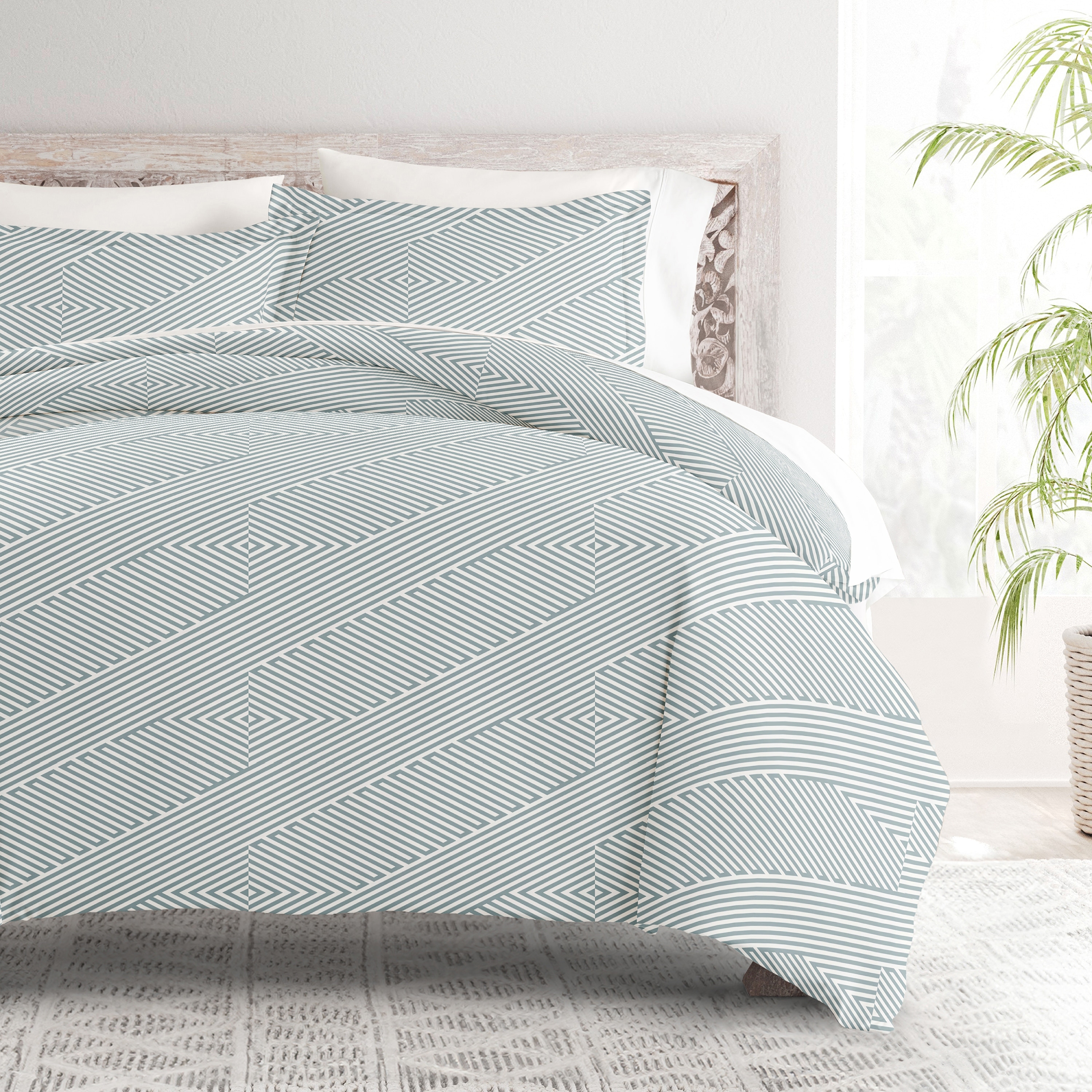 Becky Cameron Premium Ultra Soft Modern Diagonal 3-Piece Duvet Cover Set