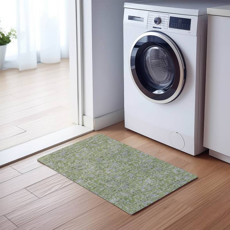 Machine Washable Indoor/ Outdoor Chantille Floral Rug