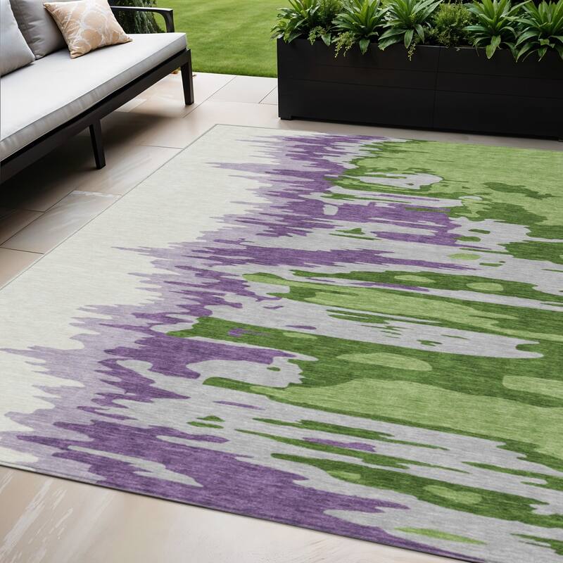 HomeRoots Abstract Transitional Rectangle Outdoor Rug - 5' X 8'