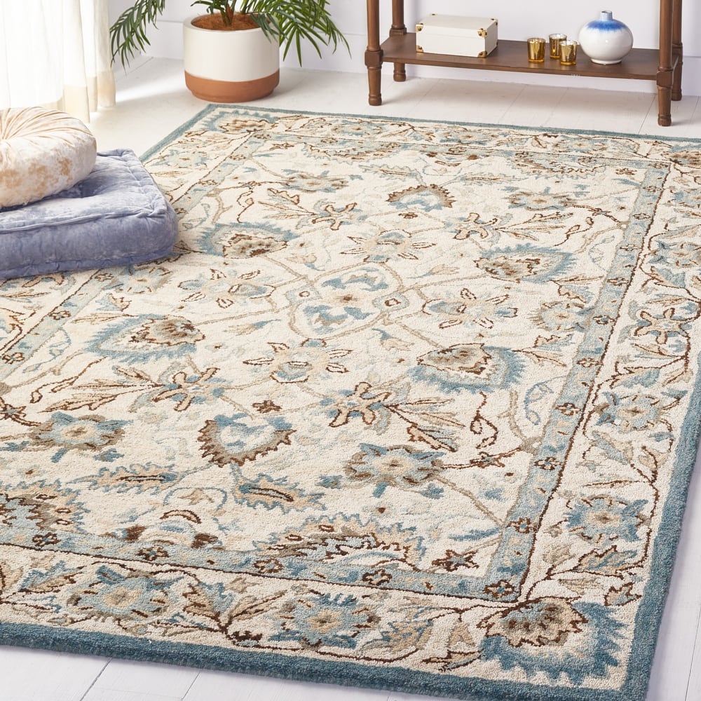 SAFAVIEH Handmade Antiquity Varvara Oriental Wool Rug