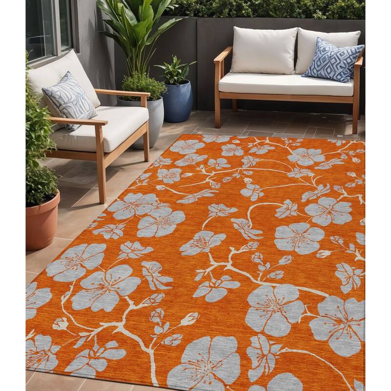 HomeRoots Floral Transitional Rectangle Outdoor Rug - 5' X 8'