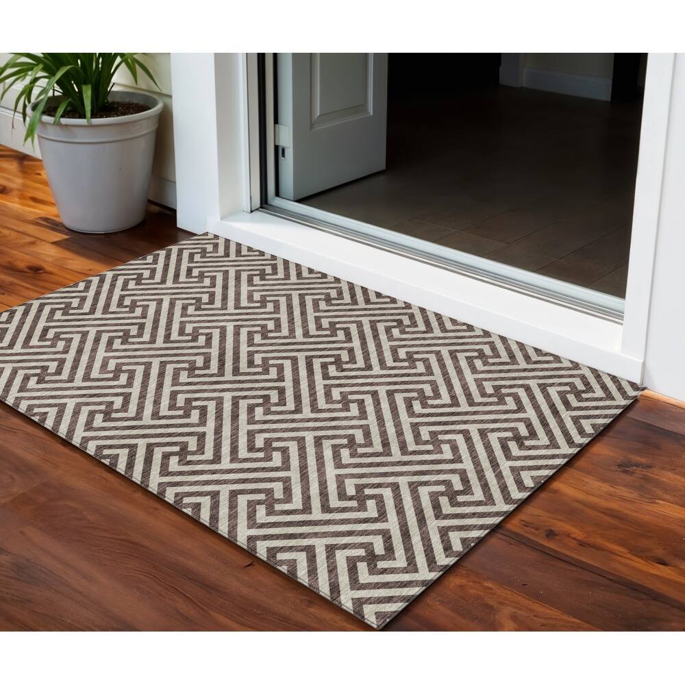 HomeRoots Geometric Transitional Rectangle Outdoor Rug