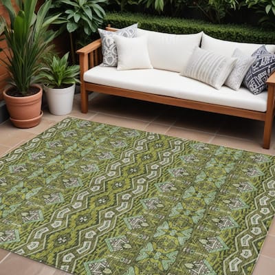 HomeRoots Moroccan Transitional Rectangle Outdoor Rug