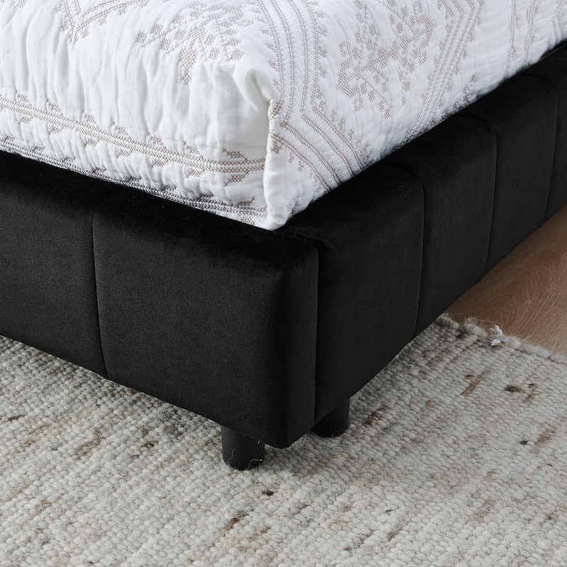 Mid-Century Velvet Queen Daybed with Tufted Backrest and Armrest, Convertible Sofa Bed Frame, Sturdy Upholstered Platform
