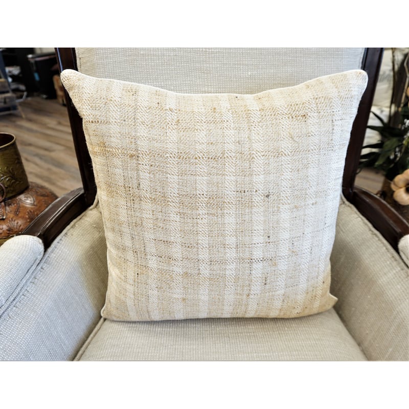 Home&Manor Sunlaud Vintage Raw Silk Pillow 18"