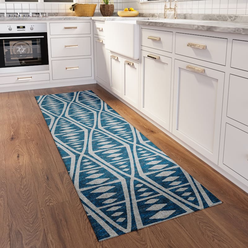 Indoor/ Outdoor Addison Yuma Southwest Tribal WashableArea Rug - 2'3" x 7'6" - Blue