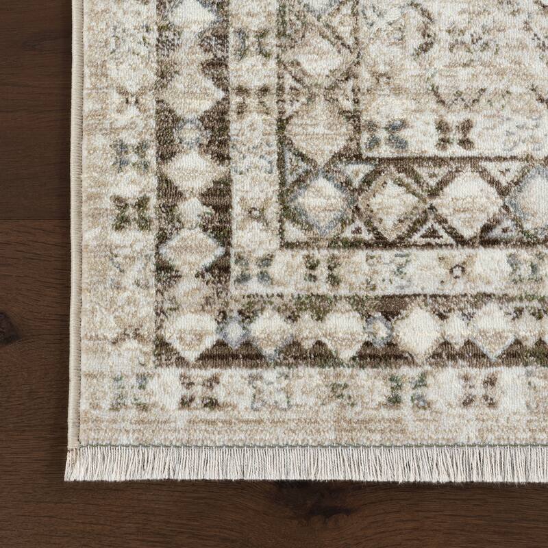 Nuloom Vanesa Transitional Medallion Fringe Area Rug