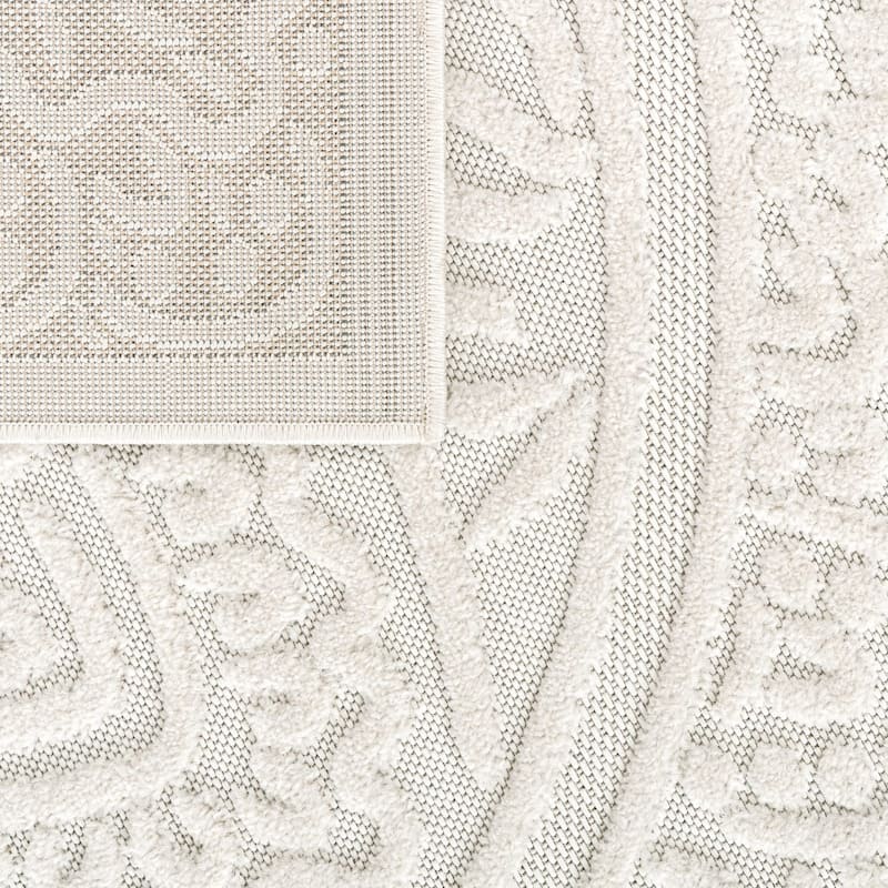 Orinetal Area Rug with Bohemian Mandala Pattern in Silver Cream