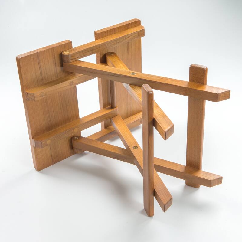 Teak Grooved Top Fold-Away Table/Stool
