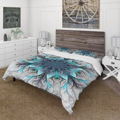Designart 'Turquoise And Gray Fractal Flowers' Modern Duvet Cover Set