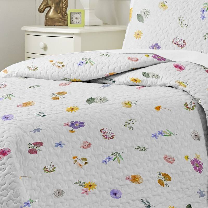 Pointehaven Percale Cotton Oversized Printed Scroll Design Quilt Set