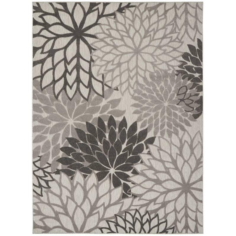 HomeRoots Floral Island Rectangle Outdoor Rug - 9' X 12'