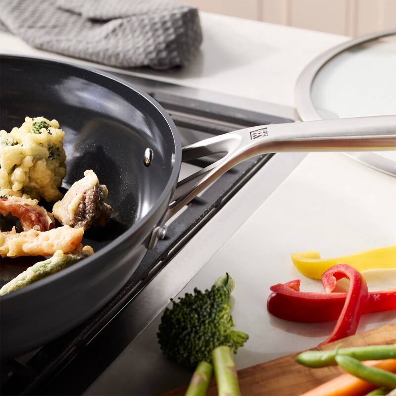 ZWILLING Motion Ceramic Hard Anodized 5-qt Aluminum Nonstick Deep Fryer - Black