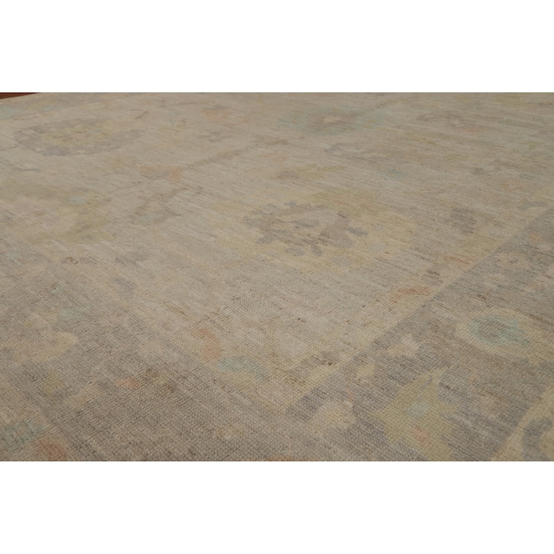 Oushak Turkish Area Rug Hand-Knotted Wool Carpet - 7'9"x 9'11" - 7'9"x 9'11" - Ivory/Beige