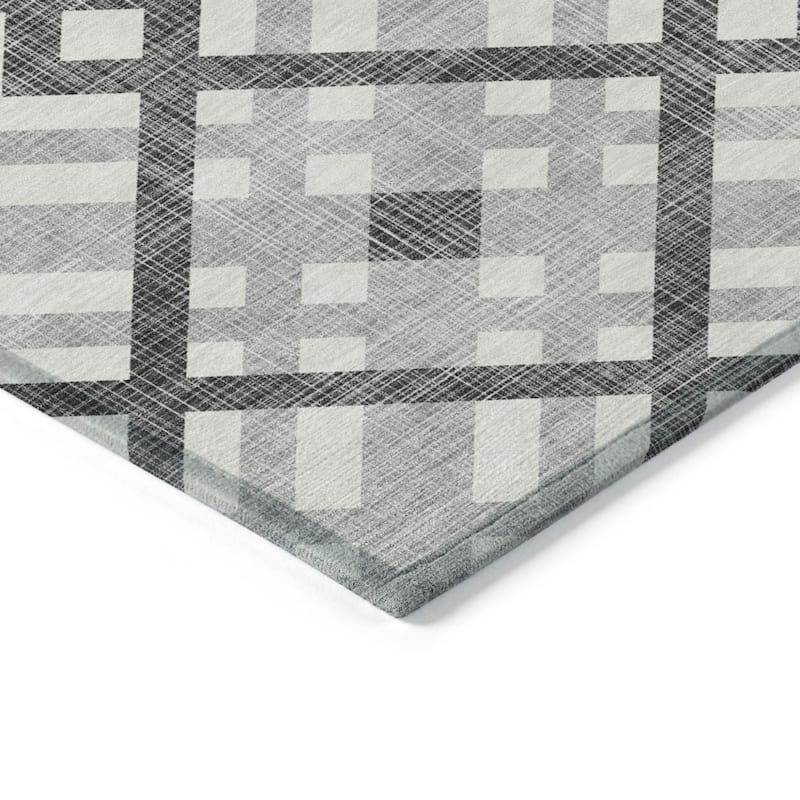 HomeRoots Geometric Transitional Rectangle Outdoor Rug
