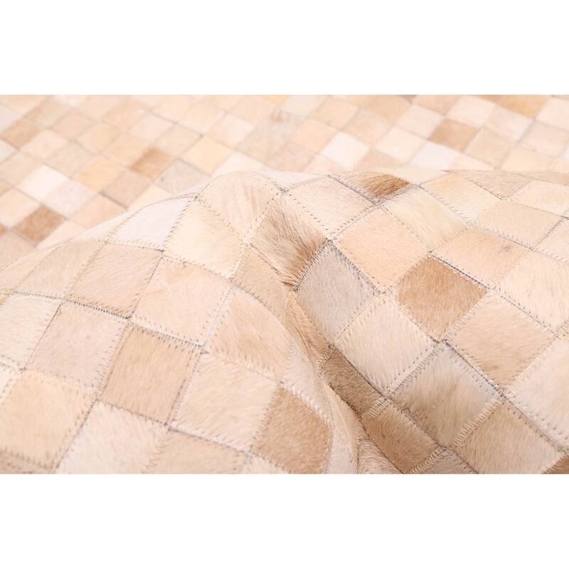 ECARPETGALLERY Handmade Cowhide Patchwork Beige Leather Rug - 4'0 x 6'0